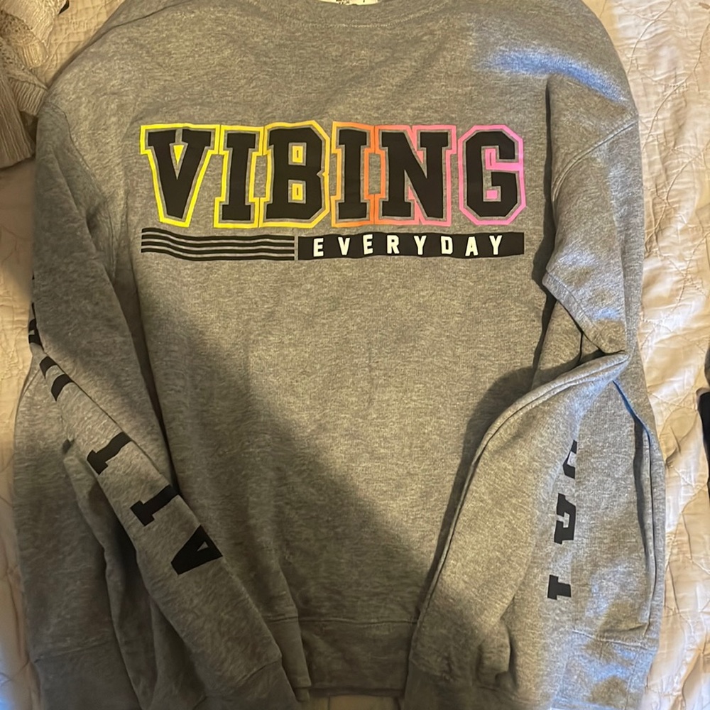 crew neck